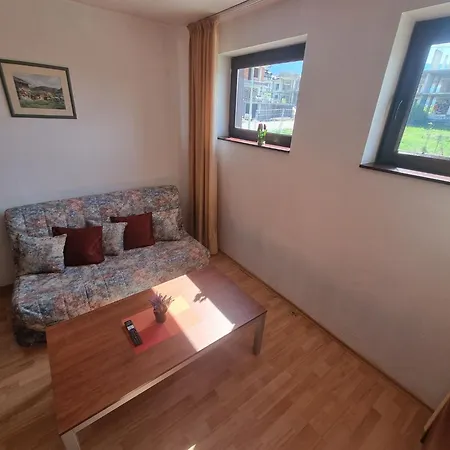 1br Bright 300mbps Wifi Duplex - Two Floors * Banszko