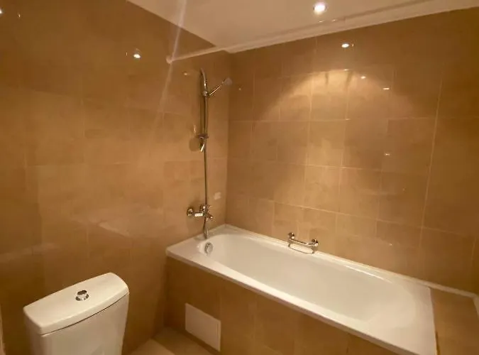 Apartman 1br Bright 300mbps Wifi Duplex - Two Floors Banszko