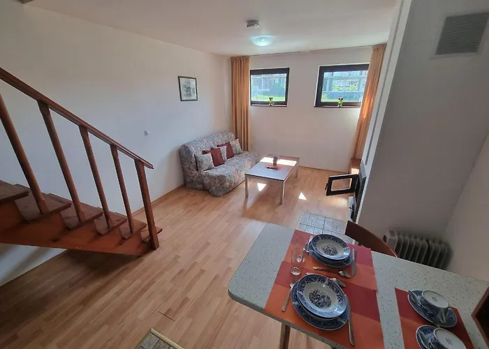 1br Bright 300mbps Wifi Duplex - Two Floors Apartman Banszko