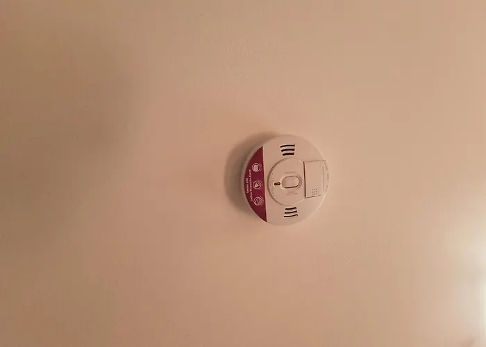 Apartman 1br Bright 300mbps Wifi Duplex - Two Floors *