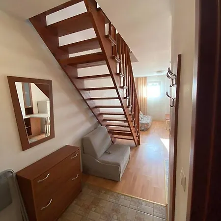 公寓 1br Bright 300mbps Wifi Duplex - Two Floors