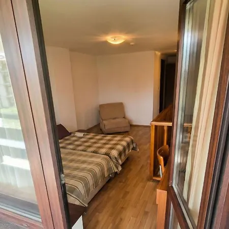 1br Bright 300mbps Wifi Duplex - Two Floors