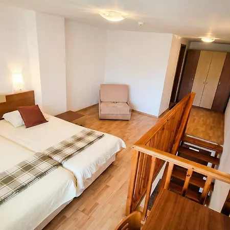 דירה 1br Bright 300mbps Wifi Duplex - Two Floors *